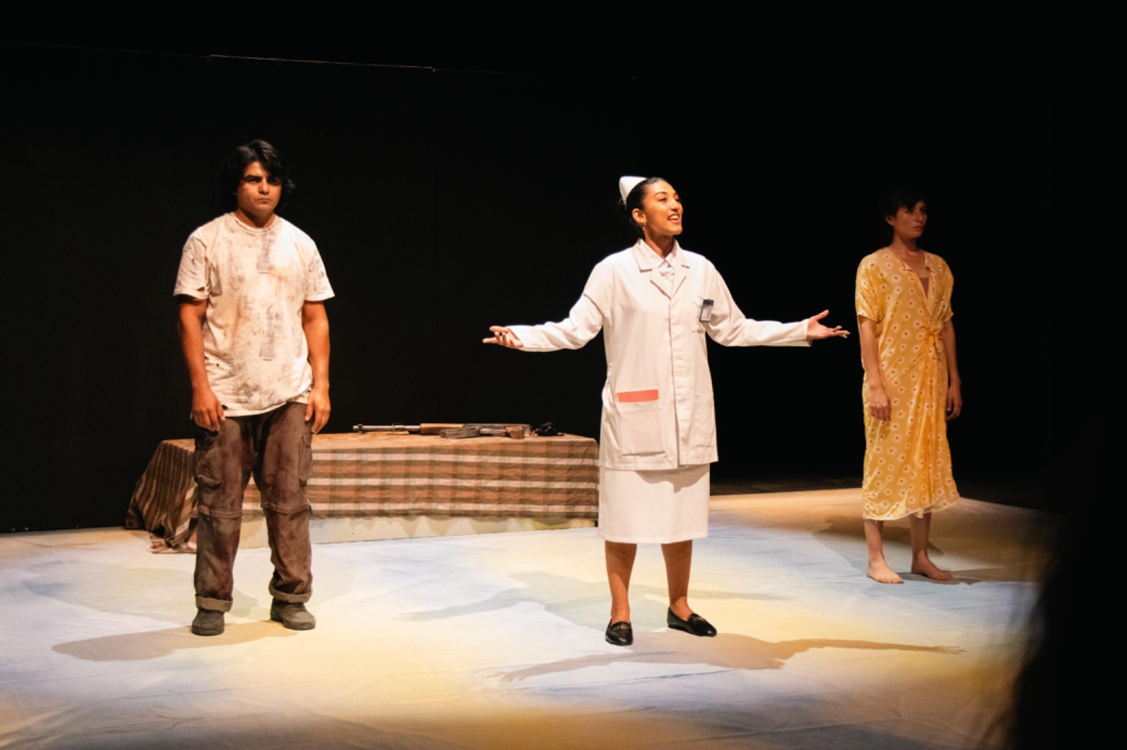 UNAY lleva a escena “El ruido de los huesos que crujen” sobre infancias en contextos de guerra