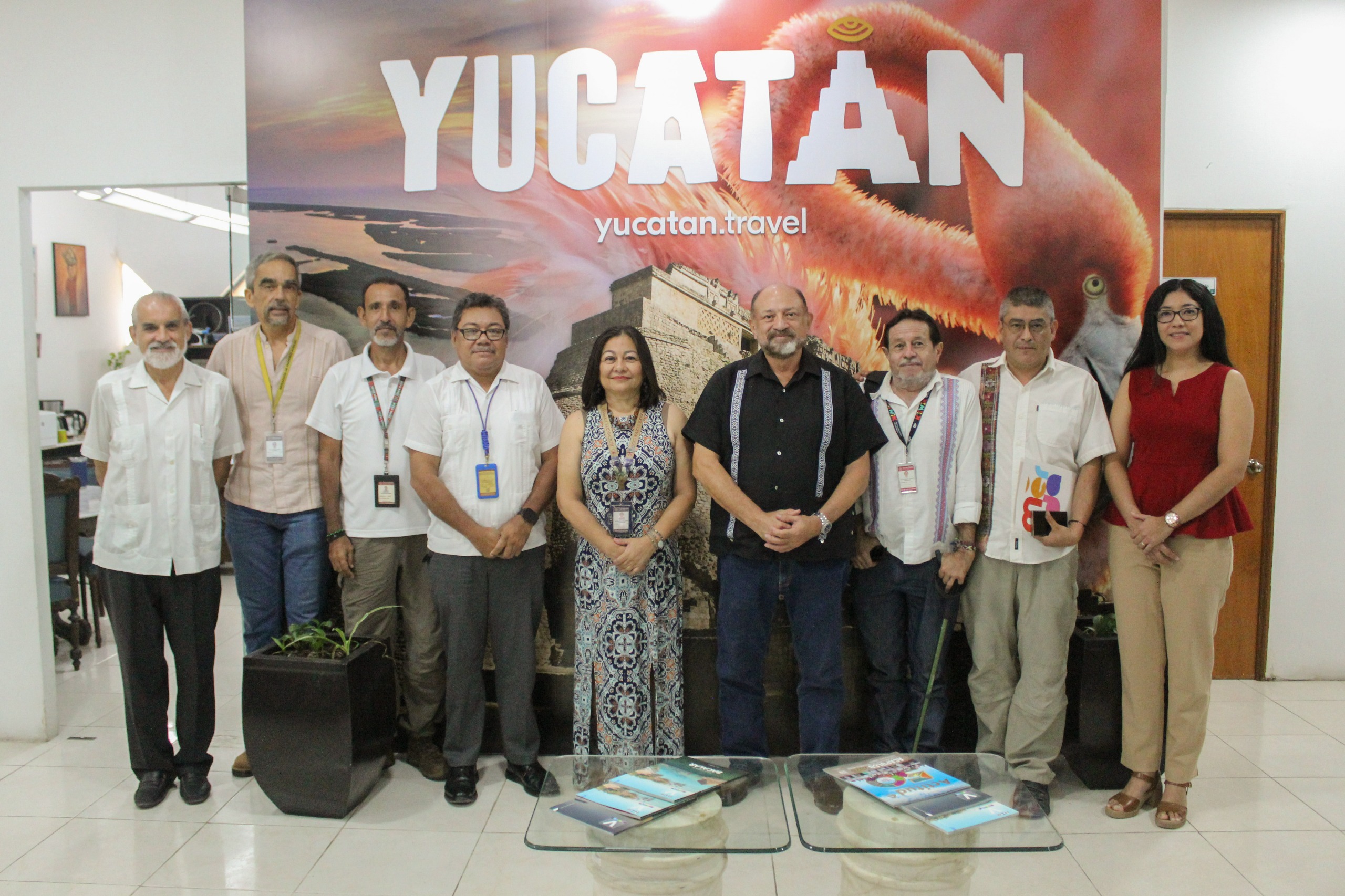 Acuerdos con guías certificados para la competitividad turística de Yucatán