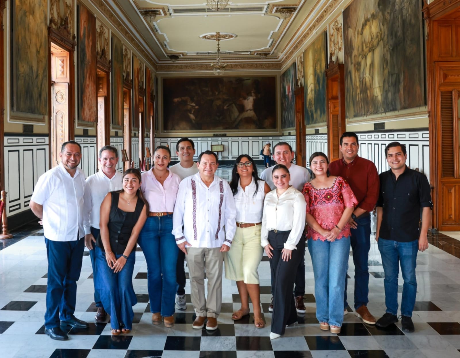 Óscar Brito y Huacho Díaz Mena fortalecen agenda de trabajo para consolidar el Renacimiento Maya en Yucatán