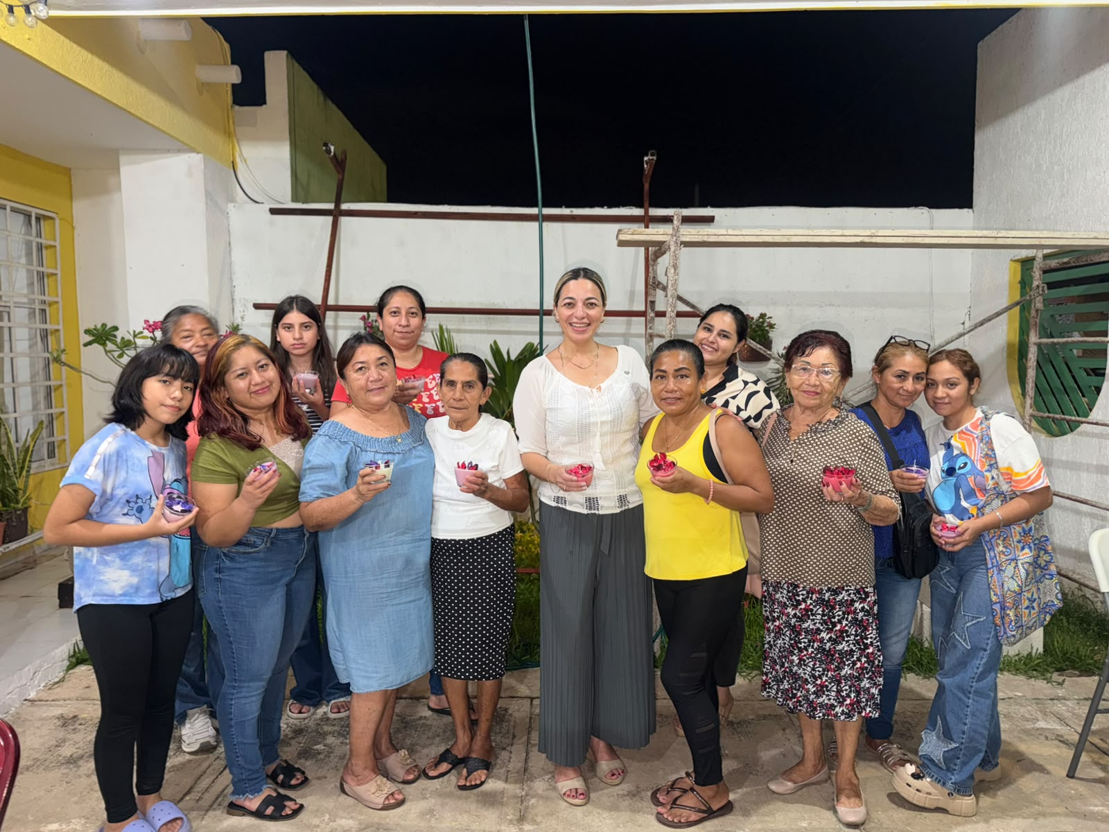 Naomi Peniche, imparable: impulsa el autoempleo y escucha a las familias de Flor de Mayo
