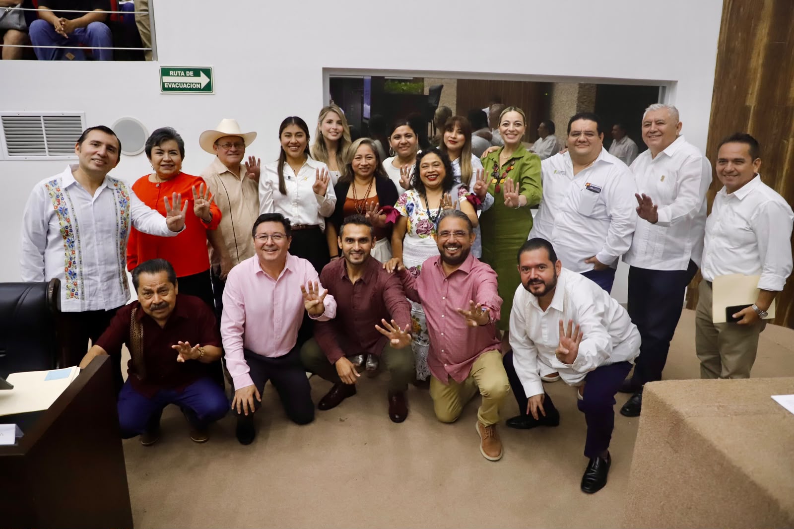 BANCADA DEL PUEBLO CONSTRUYE SOLUCIONES A FAVOR DE LA ENERGÍA EN YUCATÁN