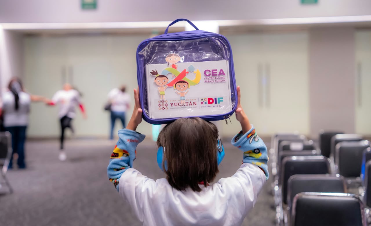 DIF Yucatán fortalece acompañamiento a familias de niñas y niños con trastorno del espectro autista