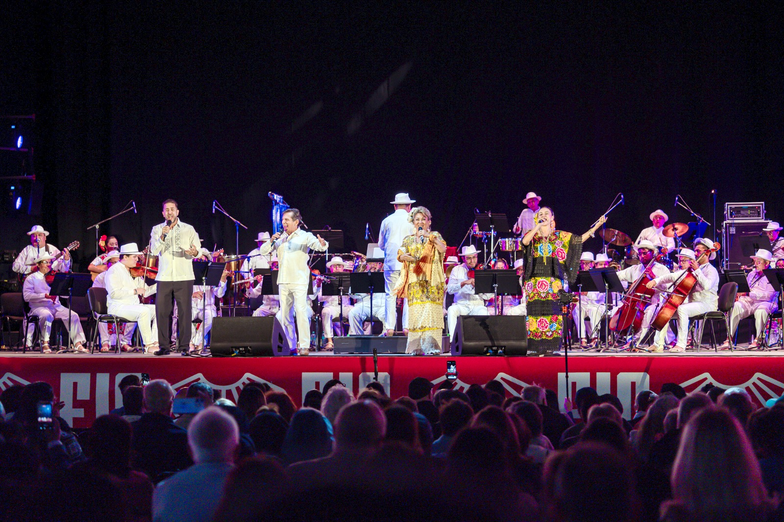 Orquesta Típica Yukalpetén lleva la música de Yucatán al corazón del Festival Cervantino